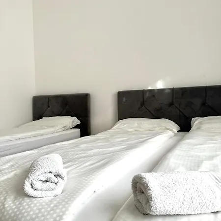Apartment L&l